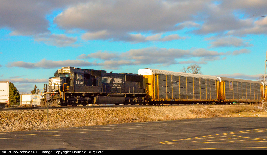 NS SD70 Locomotive